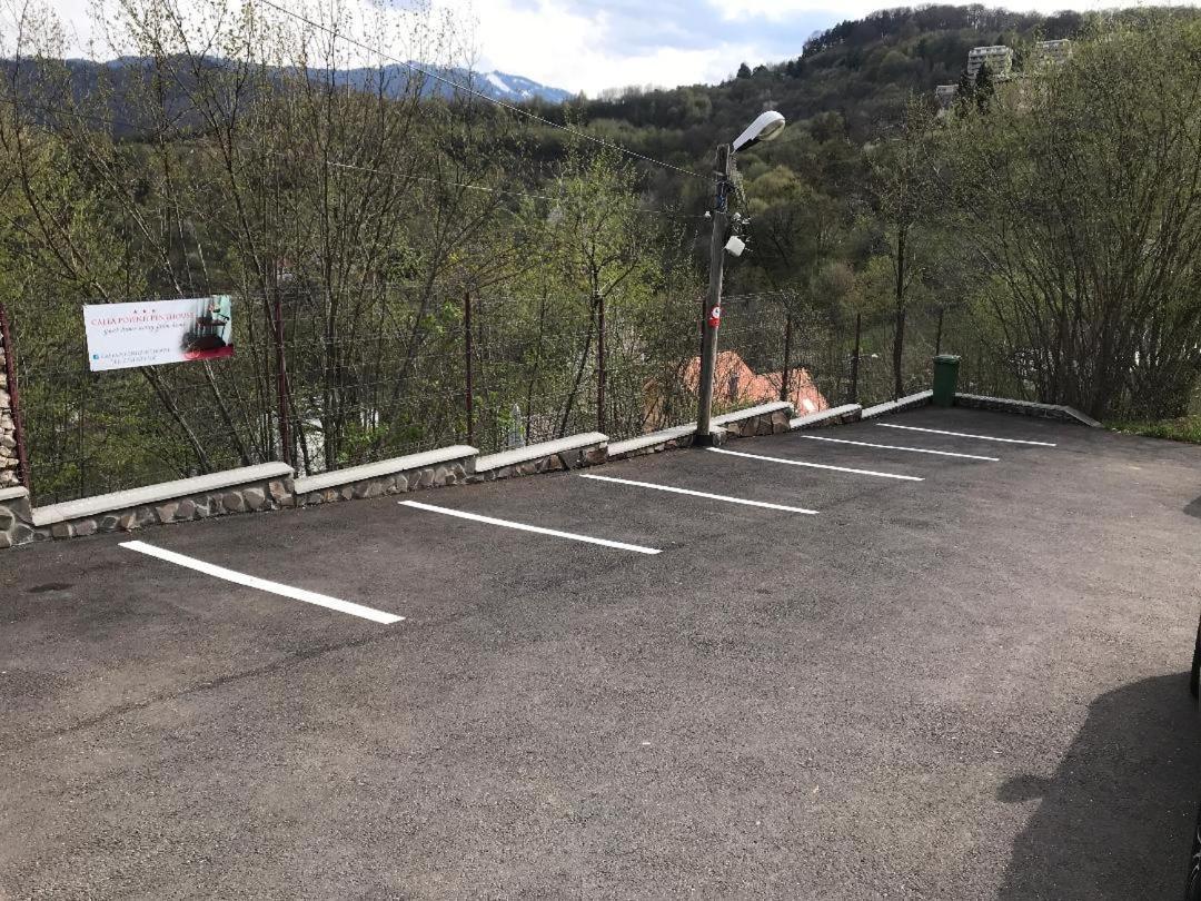 Calea Poienii Penthouse Lägenhet Braşov Exteriör bild