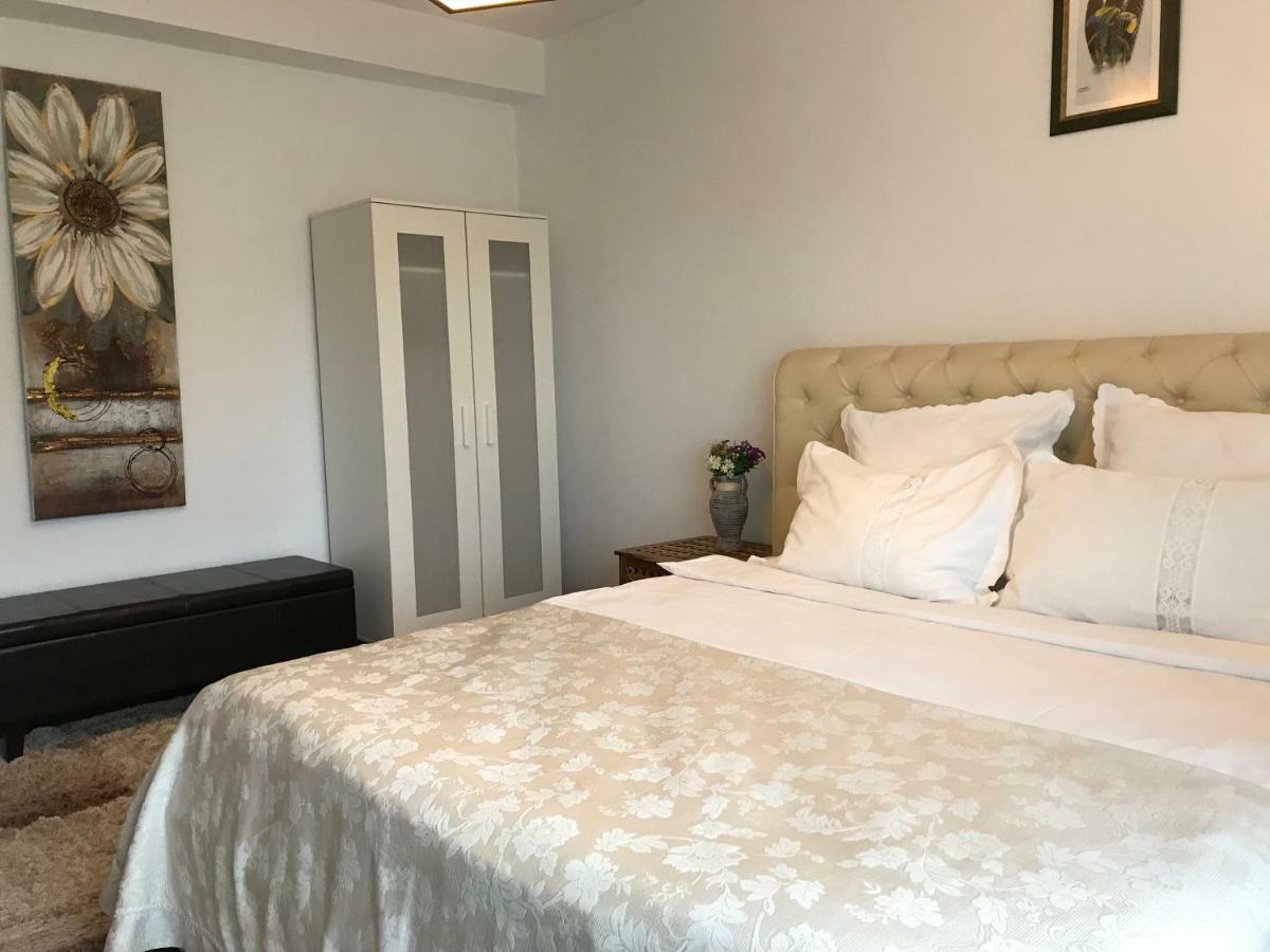 Calea Poienii Penthouse Lägenhet Braşov Exteriör bild